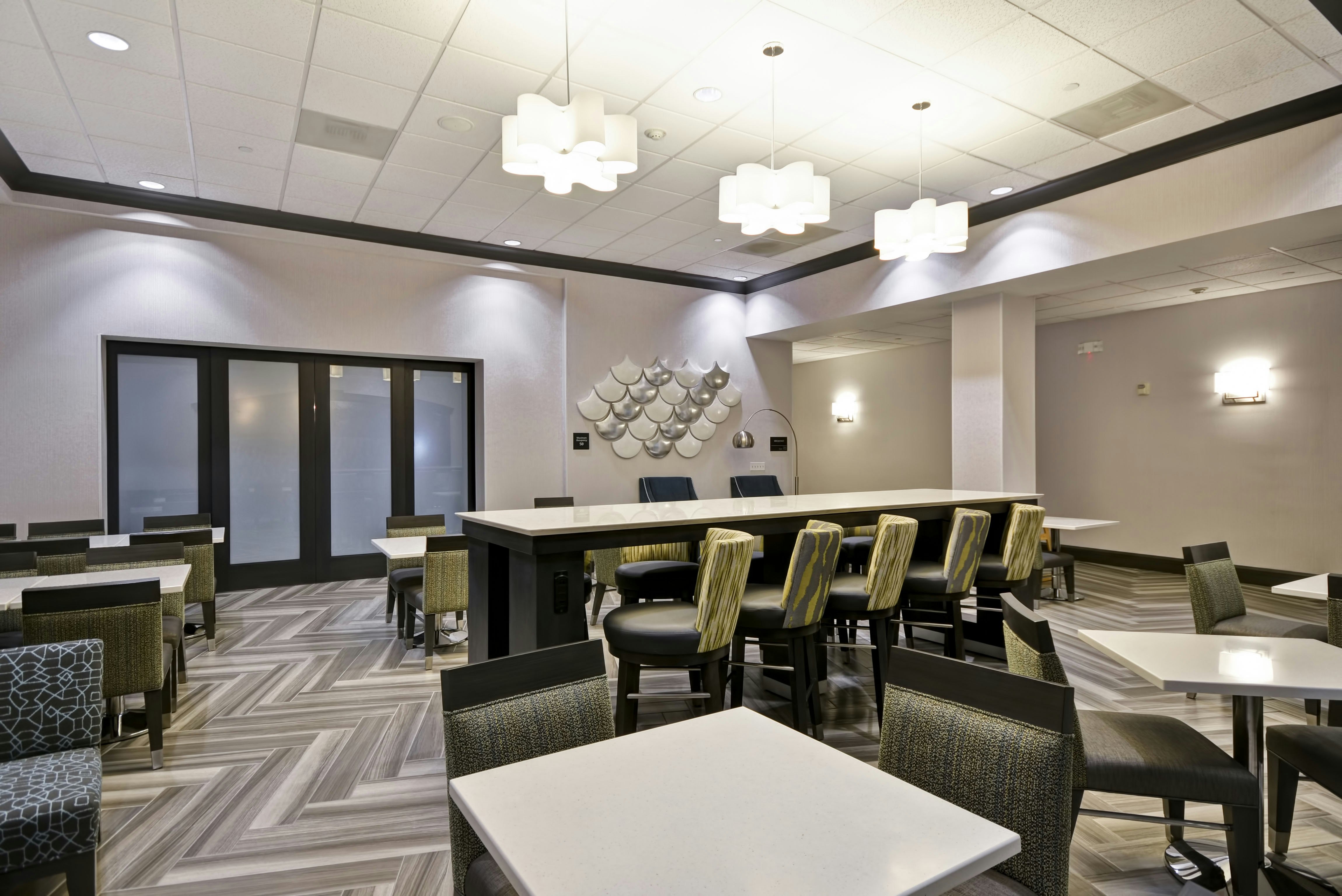 Hampton Inn And Suites Los Angeles Burbank Airport 37/42