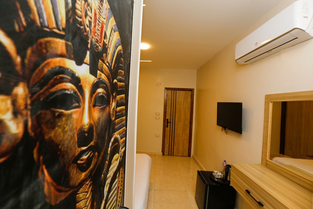 Giza Pyramids View Inn 42/50