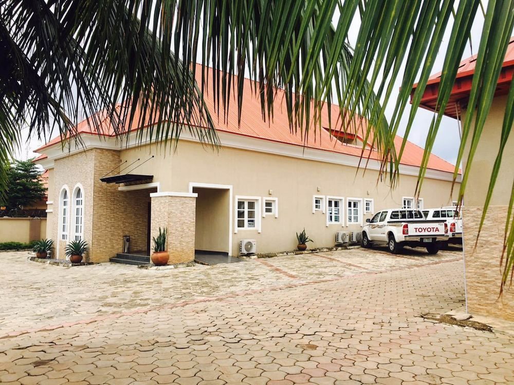 O-Jays Guest House 16/22