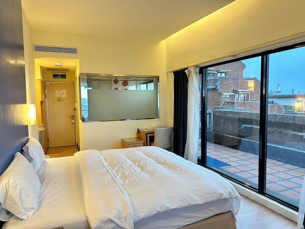 Chientan Youth Hotel 17/42