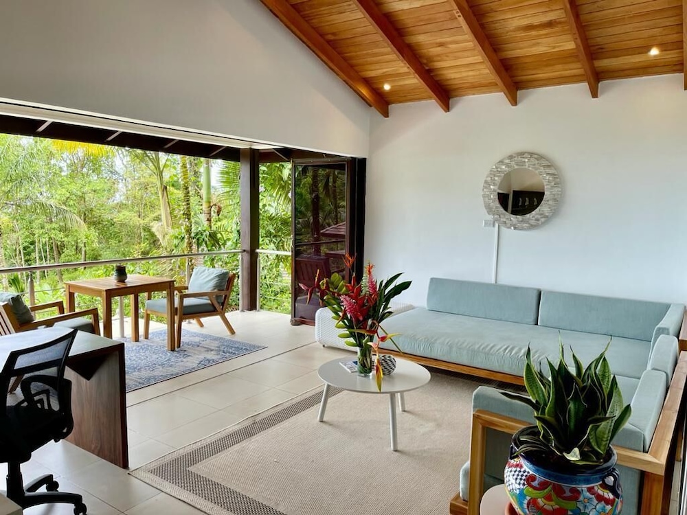 Oxygen Jungle Villas 30/35