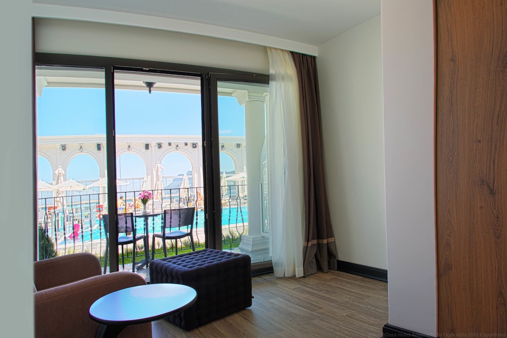 Northdoor Hotel 22/50