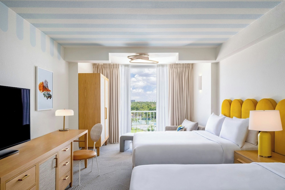 STANDARD, 2 QUEEN BEDS, TOWER VIEW