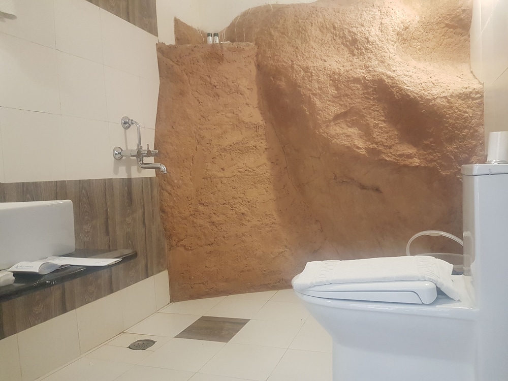 HOTEL RATAN VILLAS 31/32