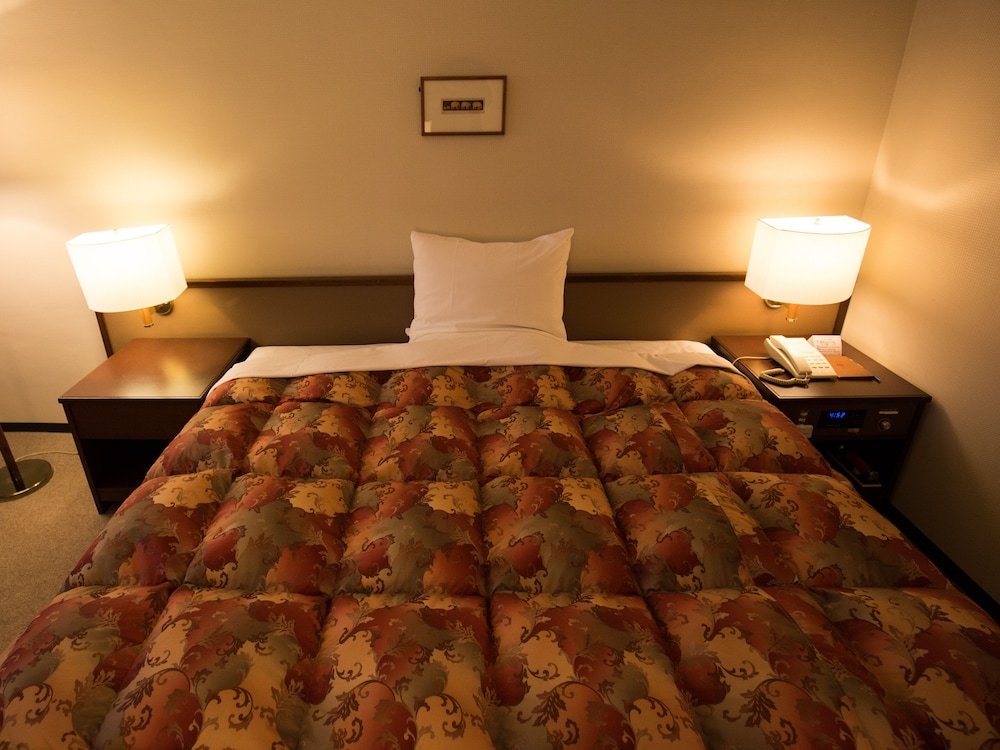 SOUTHERN CROSS RESORT 11/68