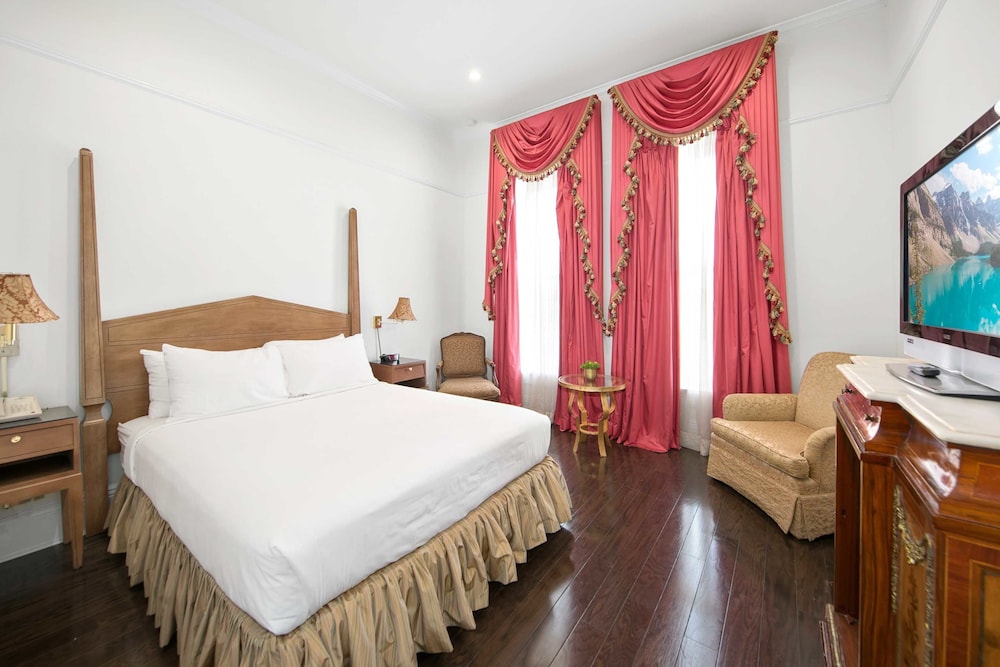 The Fairmount Hotel 15/55