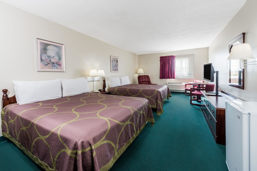 Studio, Suite, 2 Queen Beds