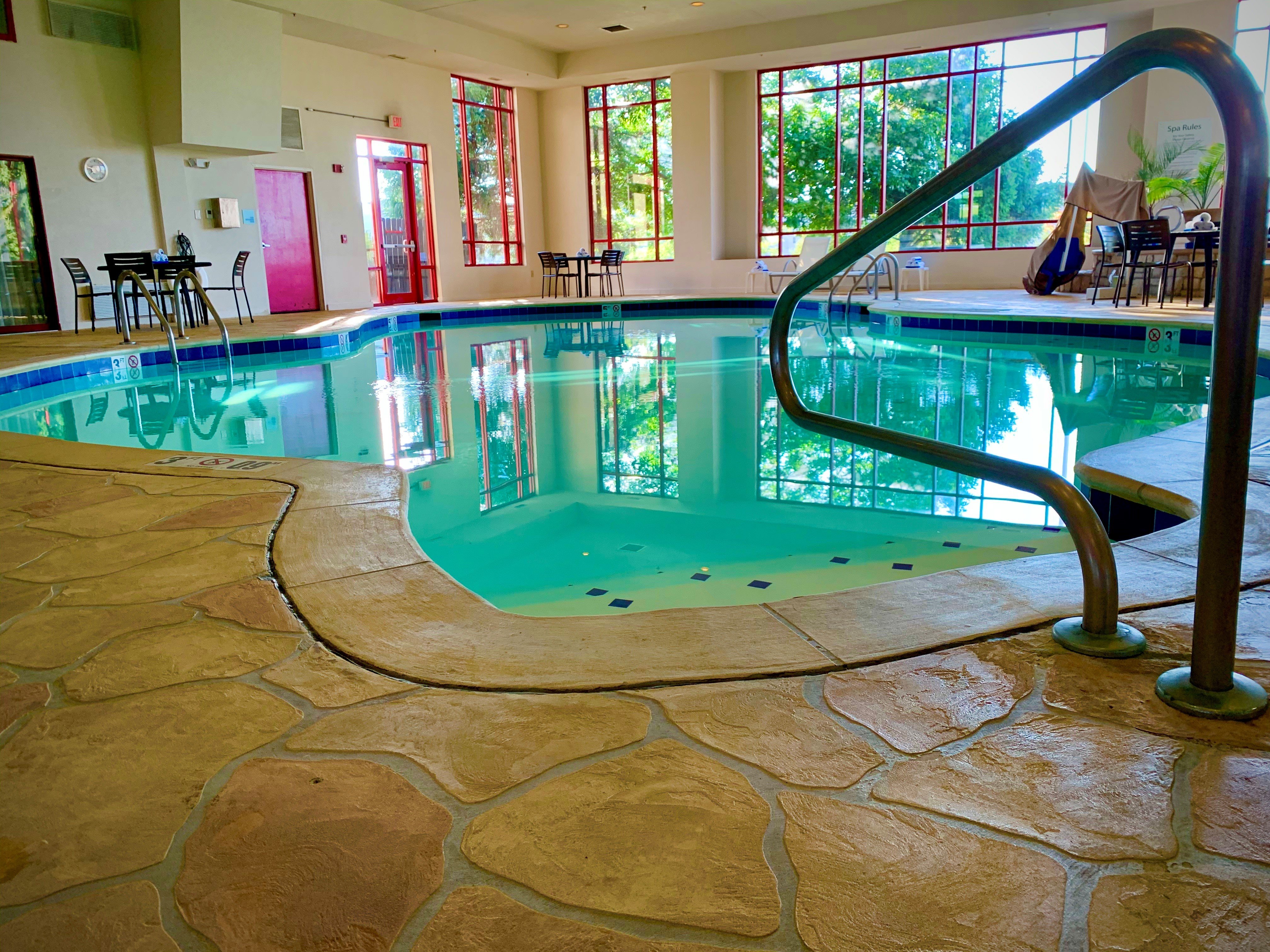 Holiday Inn Express Hotel And Suites Olathe North 24/52
