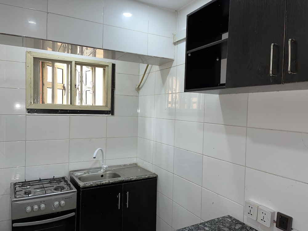Dwell Apartments 24/27