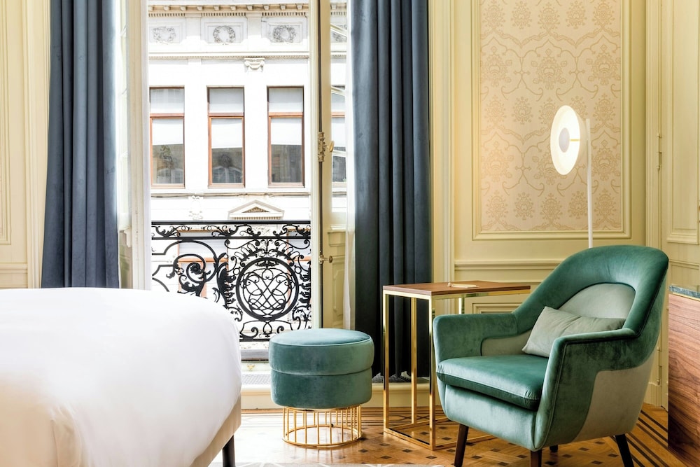 غرفة سوبيريور بسرير كينج، Sapphire House Antwerp, Autograph Collection 6/10