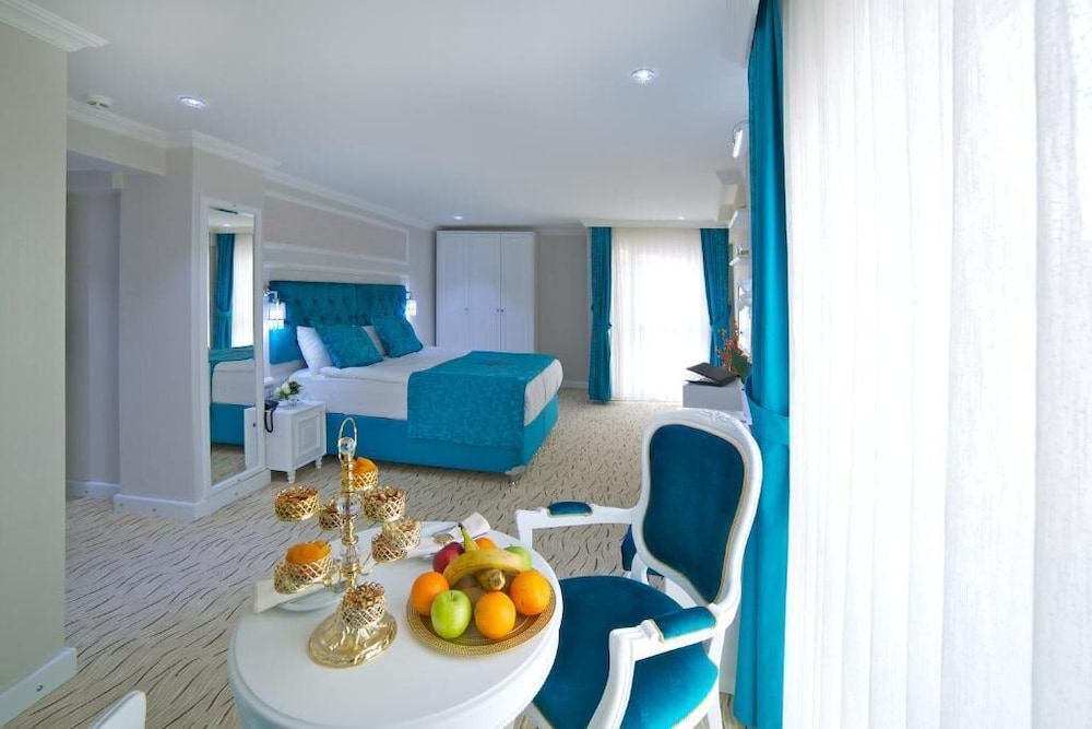 Glamour Hotel 43/49