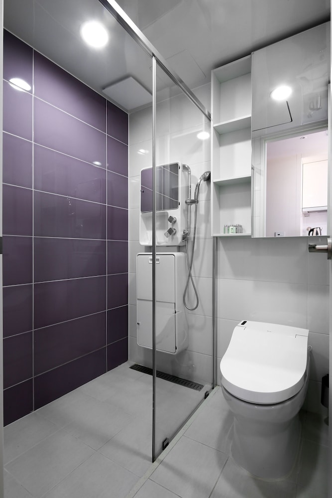 Ever8 Serviced Residence 45/47