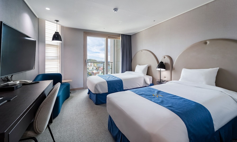 Golden Tulip Essential Namgang 17/49