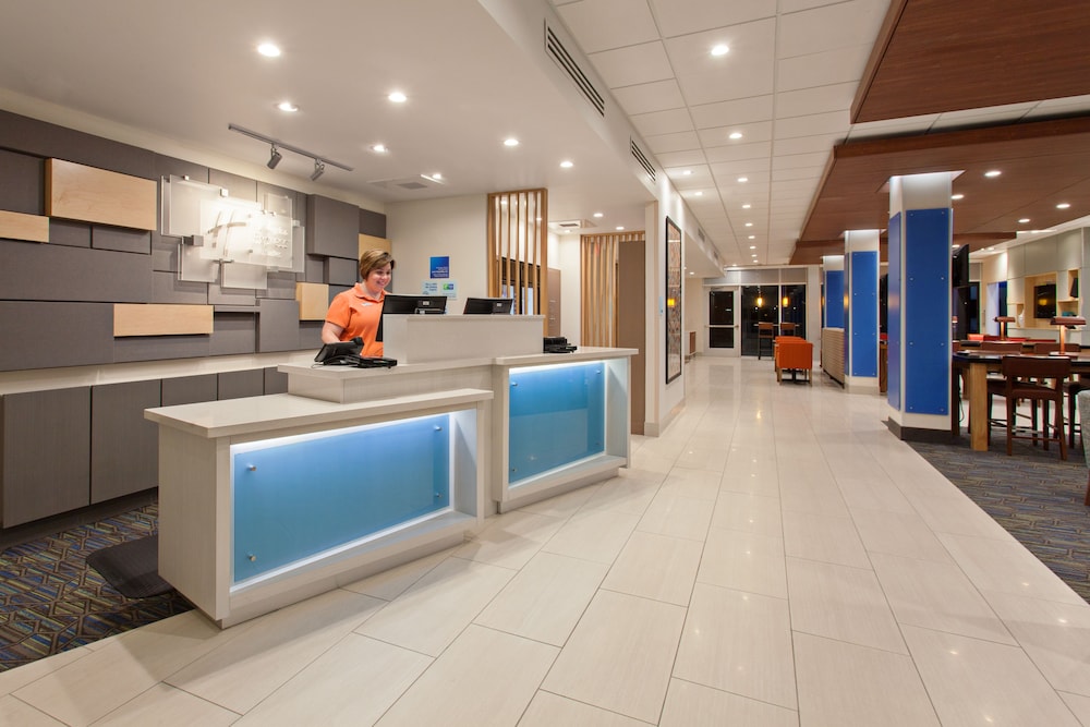 HOLIDAY INN EXPRESS & SUITES BRIGHAM CITY - NORTH UTAH 11/57