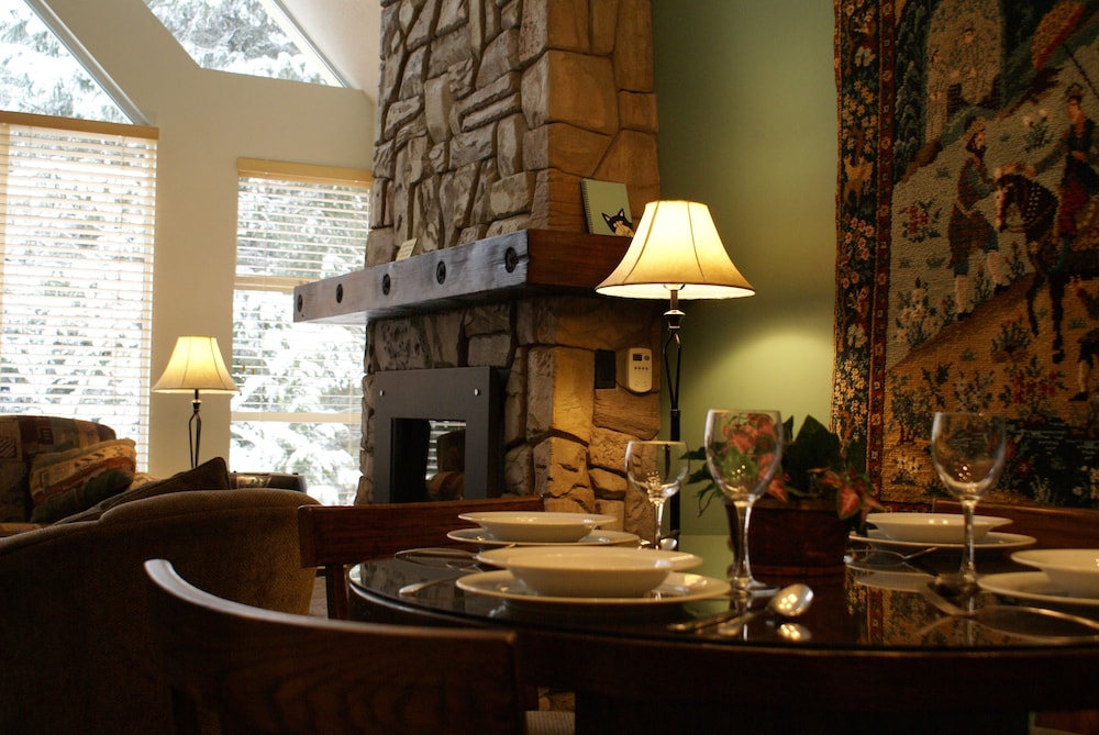 Whistler Superior Properties 18/31