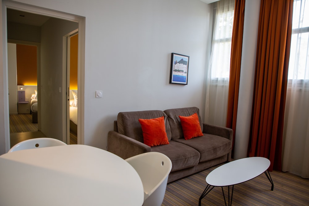 Privilege Apparthotel St Exupery 54/72