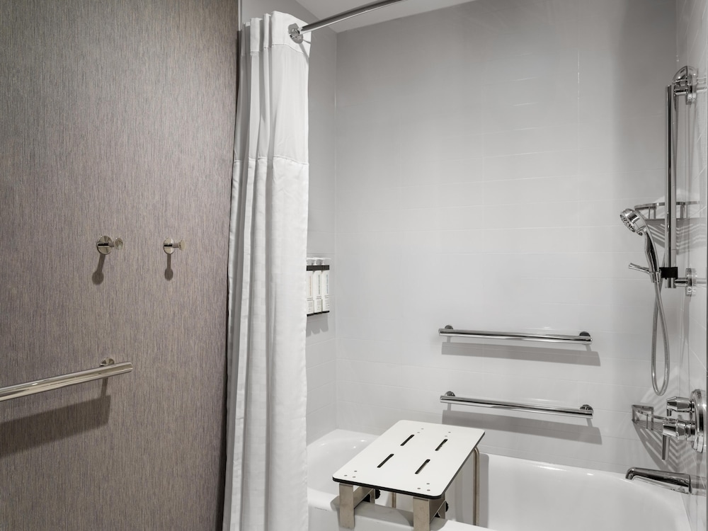 Hyatt Place Billings 30/30