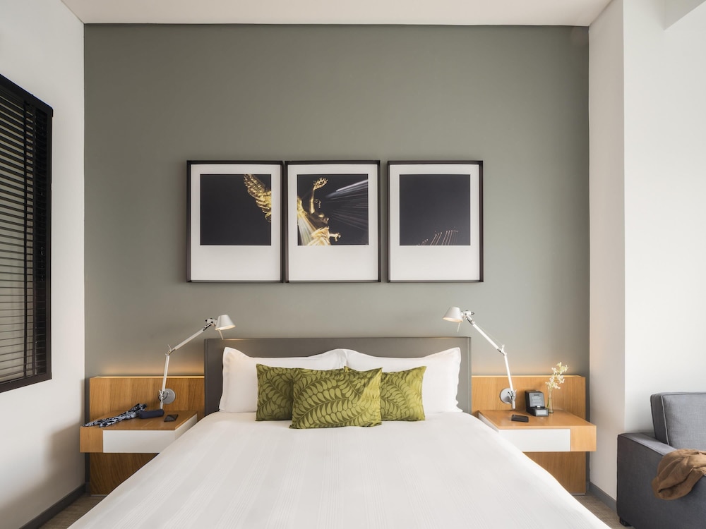 Executive, Studio, Suite, King Bed, The Paragon Hotel Mexico City Santa Fe by Accor 3/10