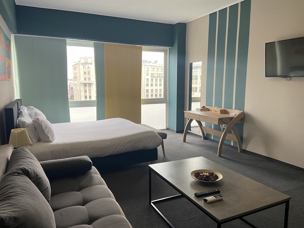Connect Suites 32/48