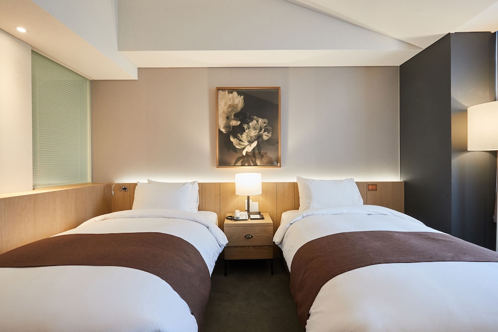 Eden Paradise Hotel 13/63
