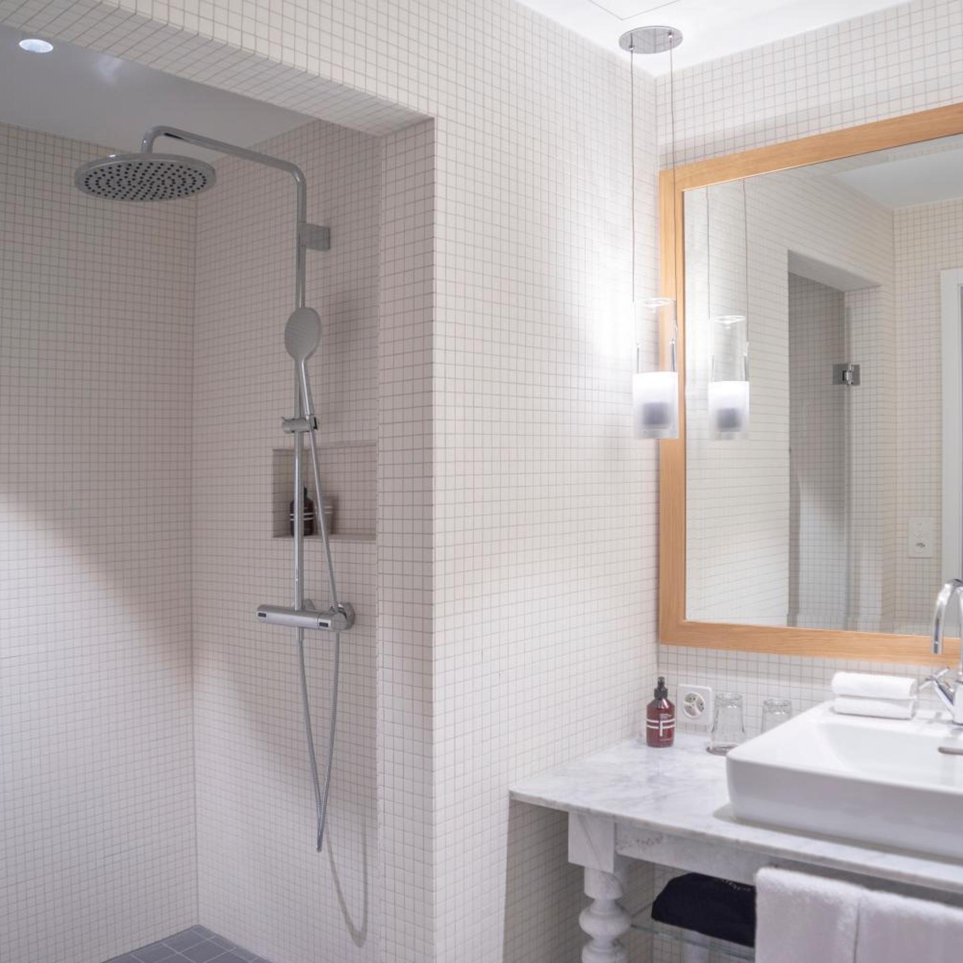Caspar Swiss Quality Hotel 57/60