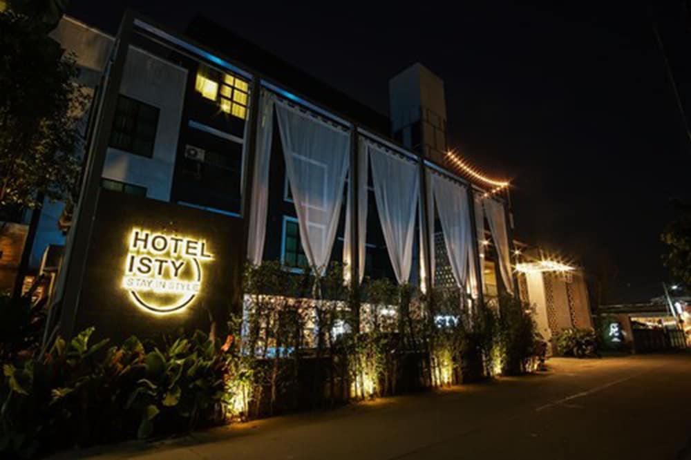 Isty Hotel 7/61