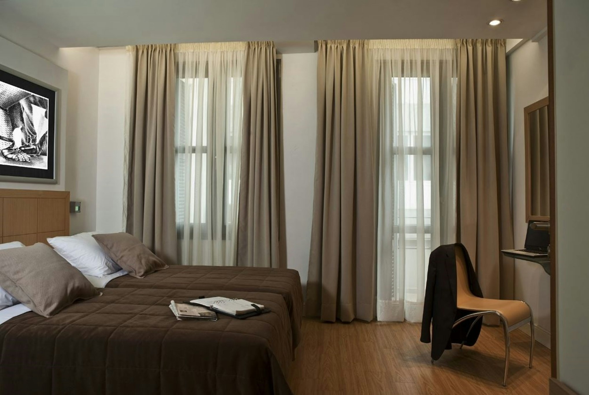 Chic Hotel 10/45
