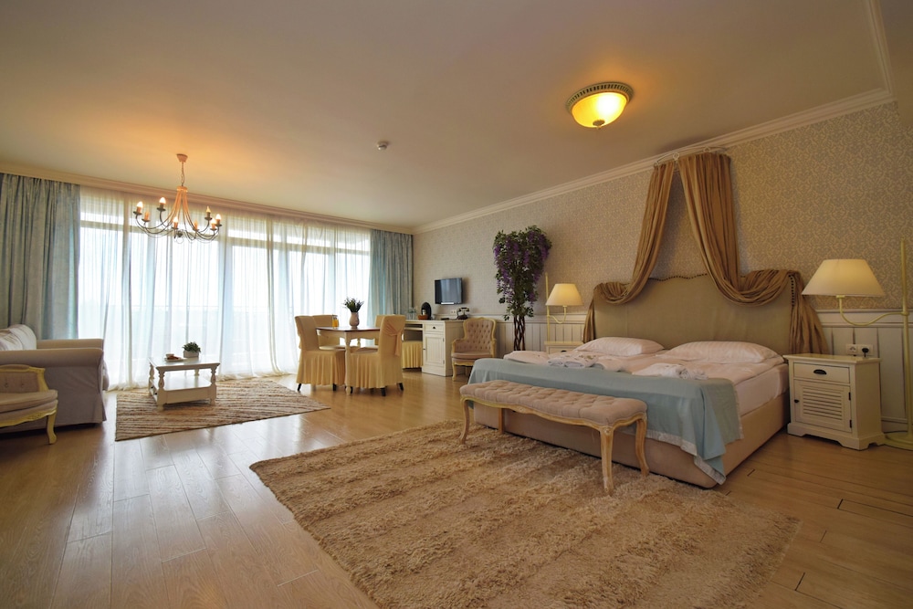 Therma palace 21/66