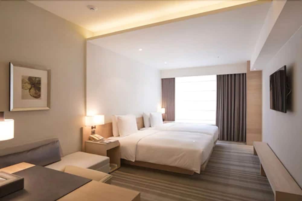 COMFORT, TWIN BEDS