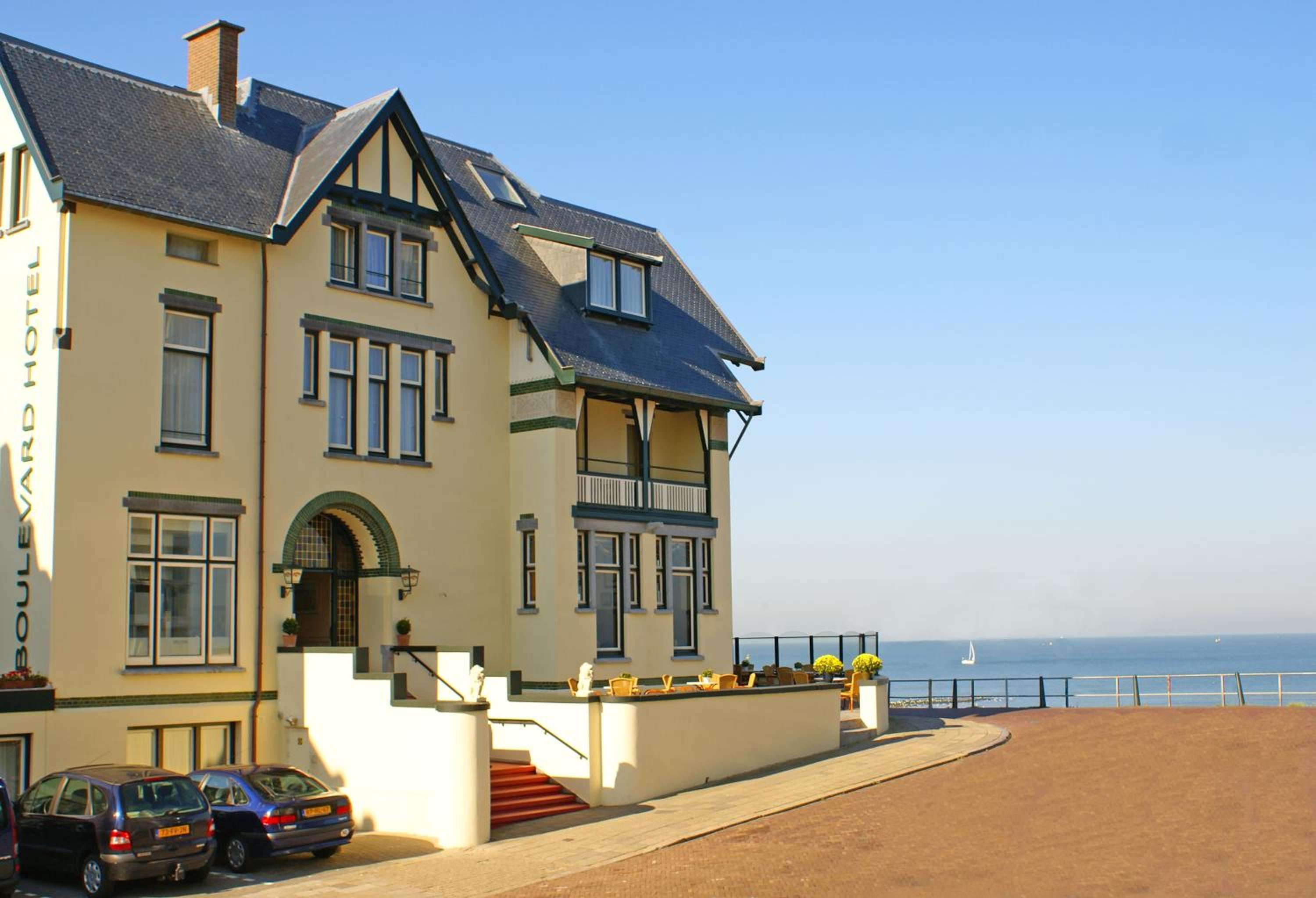 Boulevard Hotel Scheveningen 3/50
