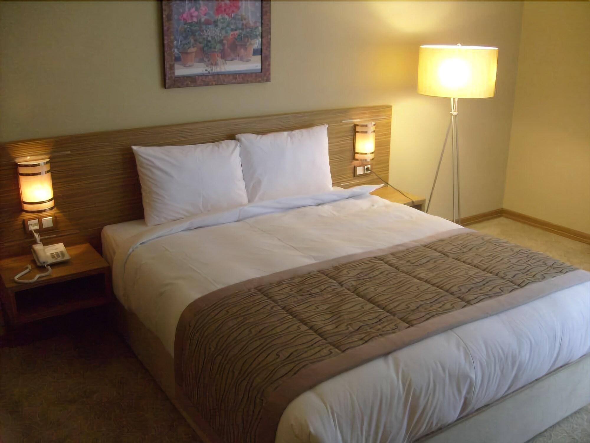 Hotel Almina Park 14/39