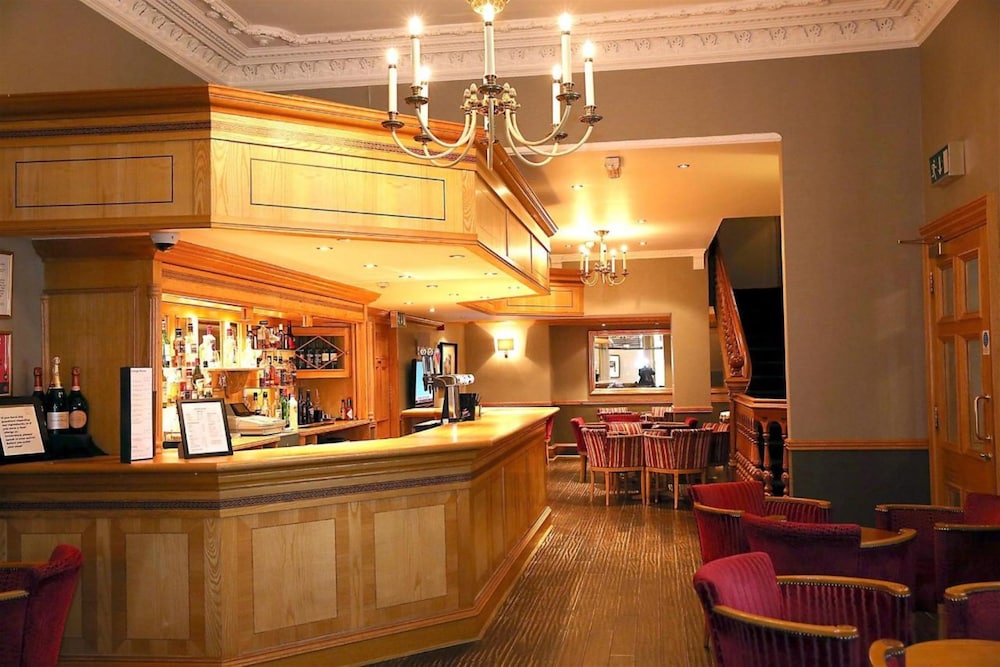 Grange Manor Hotel 3/53