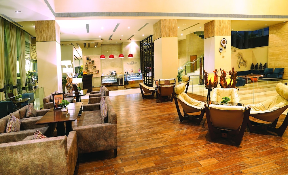 DoubleTree by Hilton Gurugram Baani Square 40/47