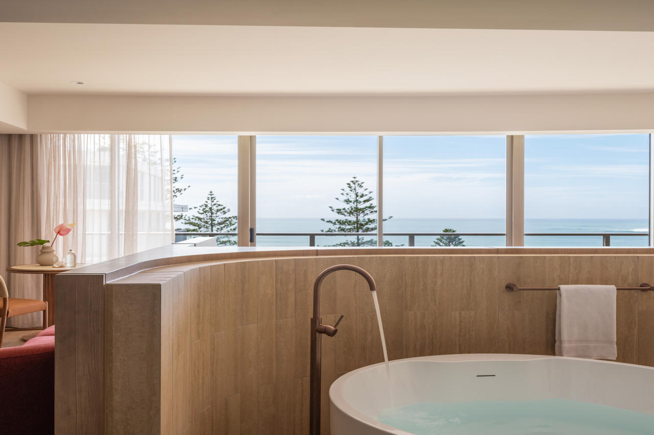 Avani Mooloolaba Beach Hotel 113/116