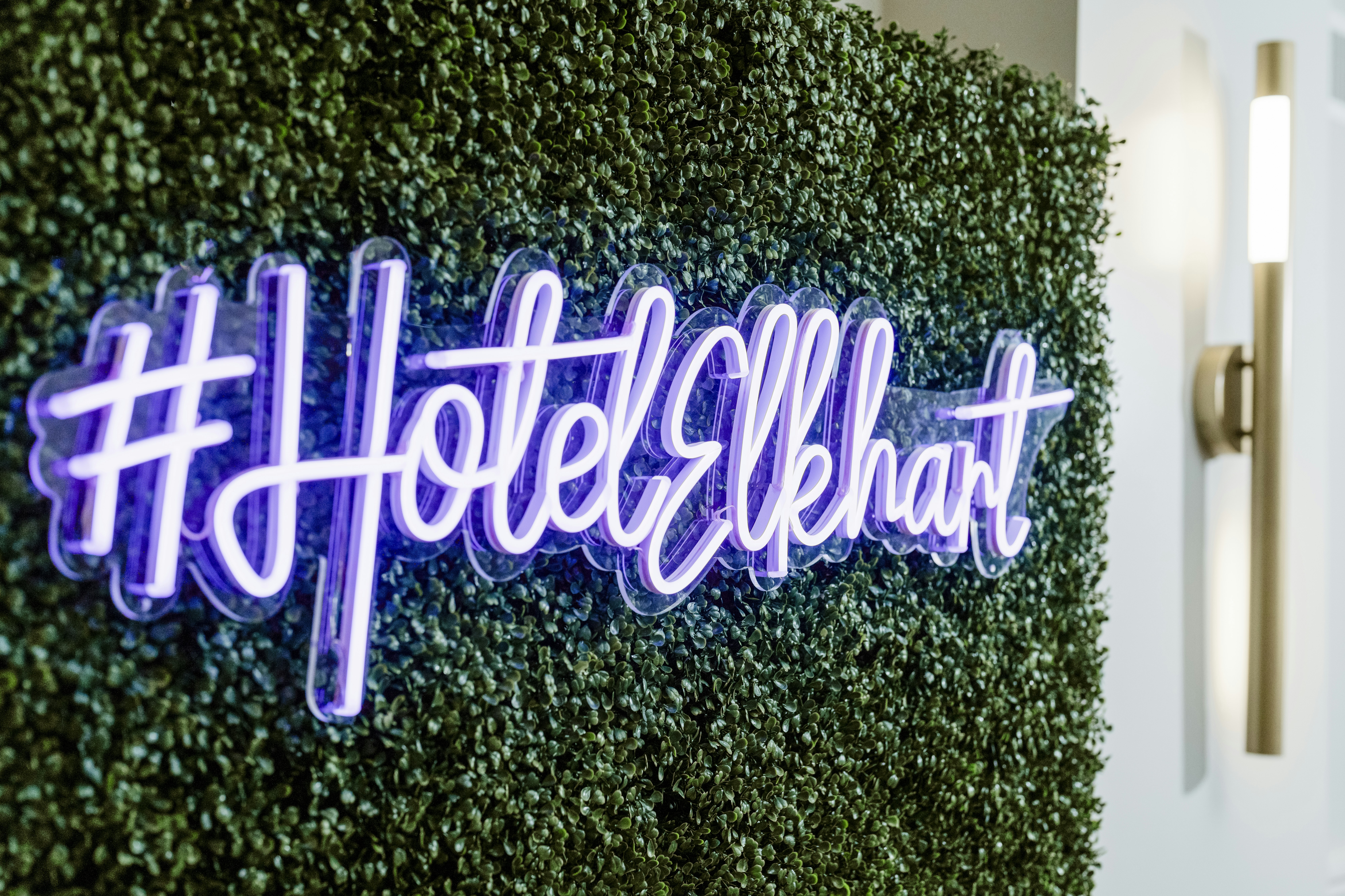 Hotel Elkhart, Tapestry Collection by Hilton 11/32