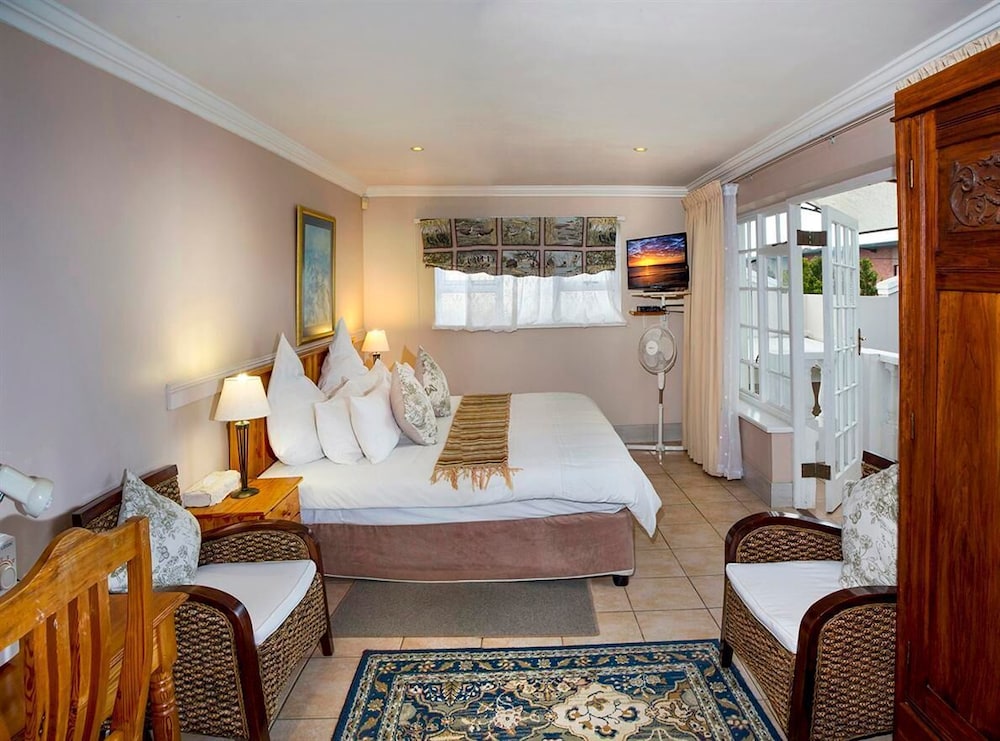 Heugh Road Guest House (Essential Service Acc) 13/24