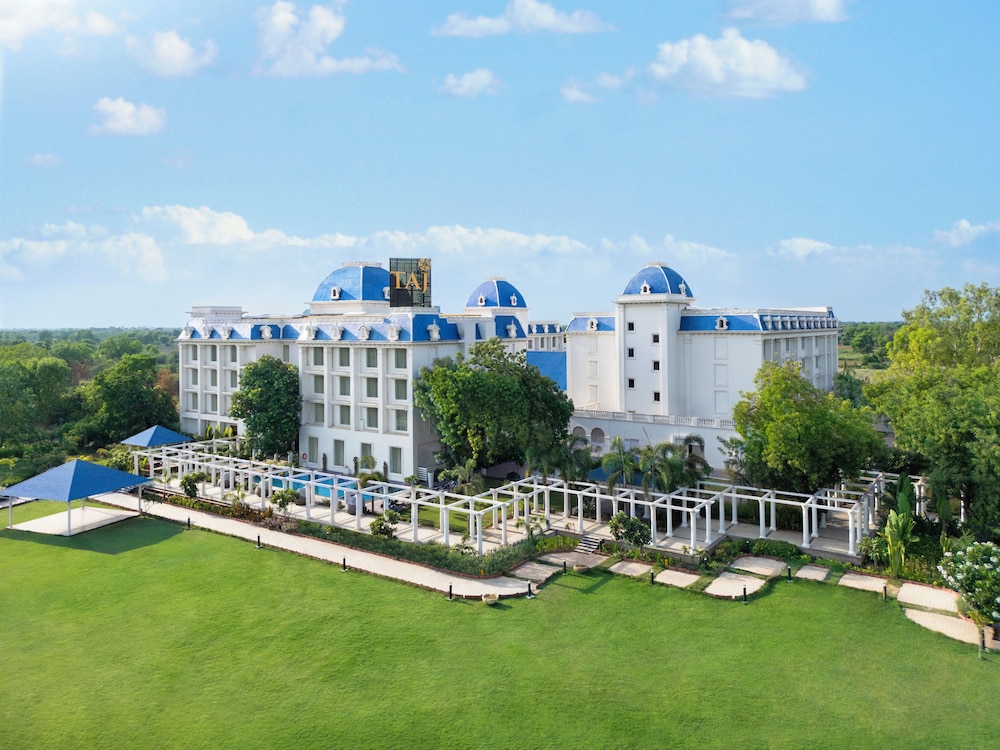Taj Gandhinagar Resort and Spa 47/52
