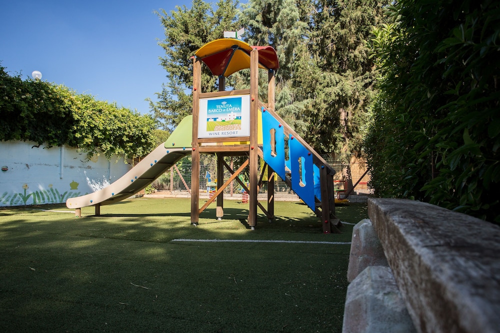 Tenuta Del Barco 23/48