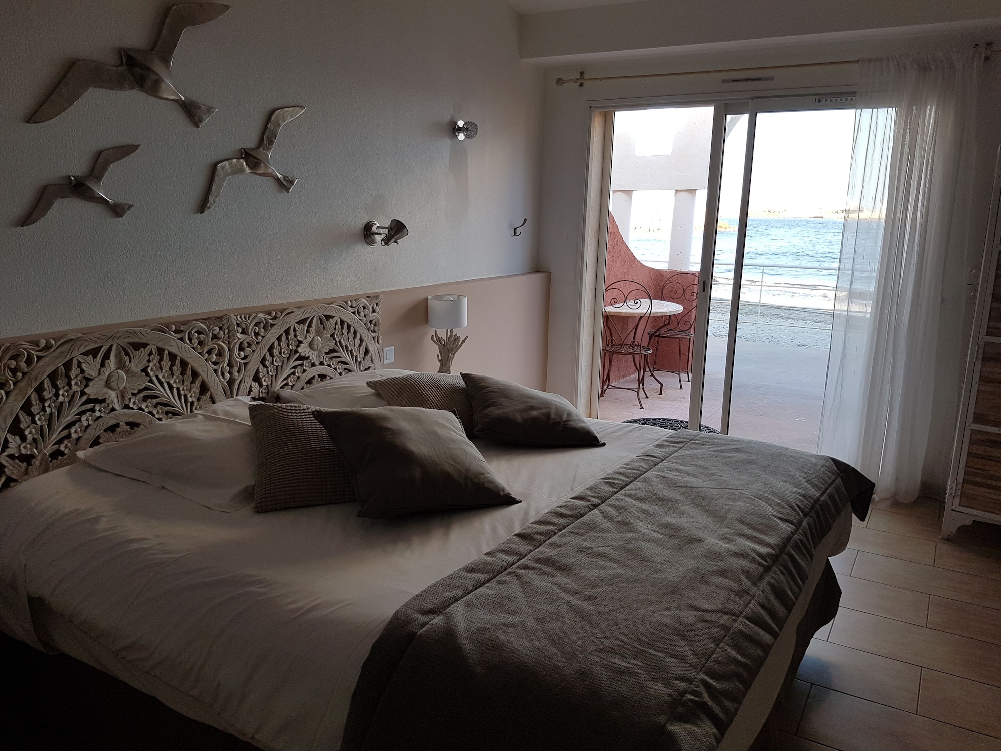 Classic, Double Bed, Beach Side