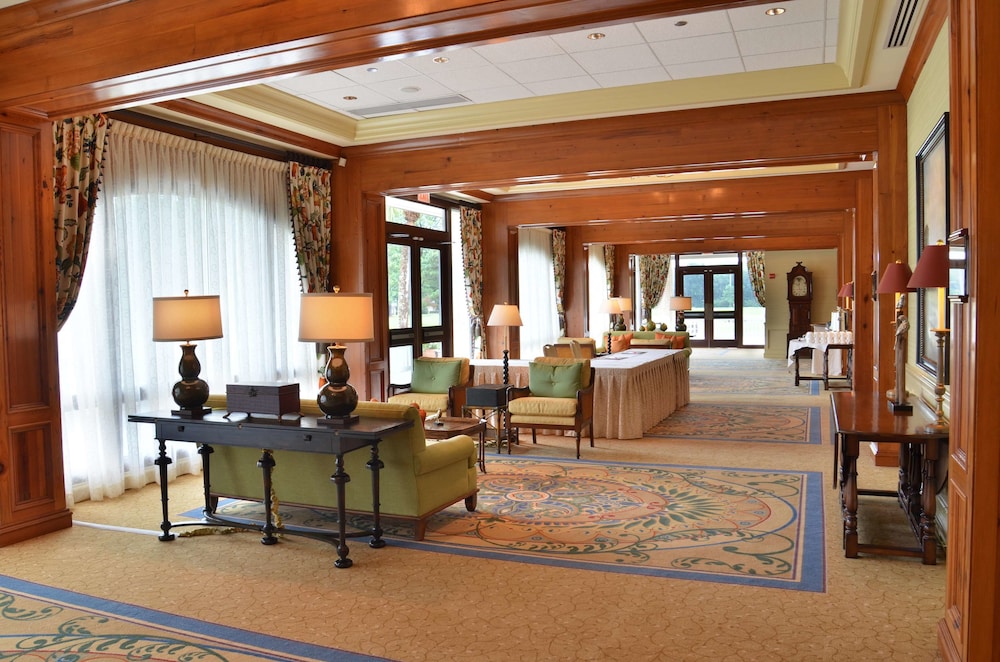The Inn And Club At Harbour Town 25/50