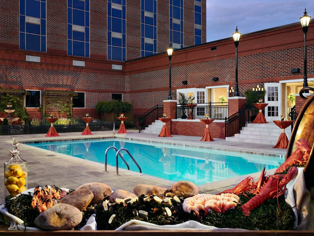 The Hotel At Auburn University 10/64