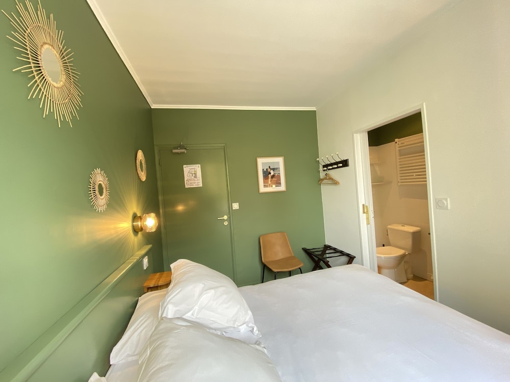 Hotel du Parc des Tourelles 8/50