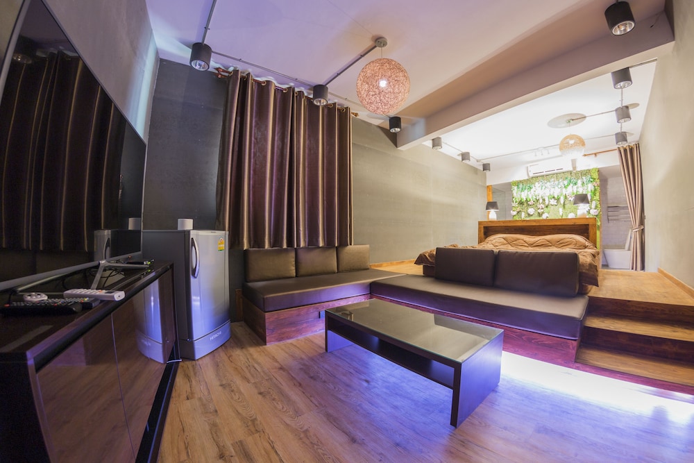 Maximum Luxury Apartment 11/31