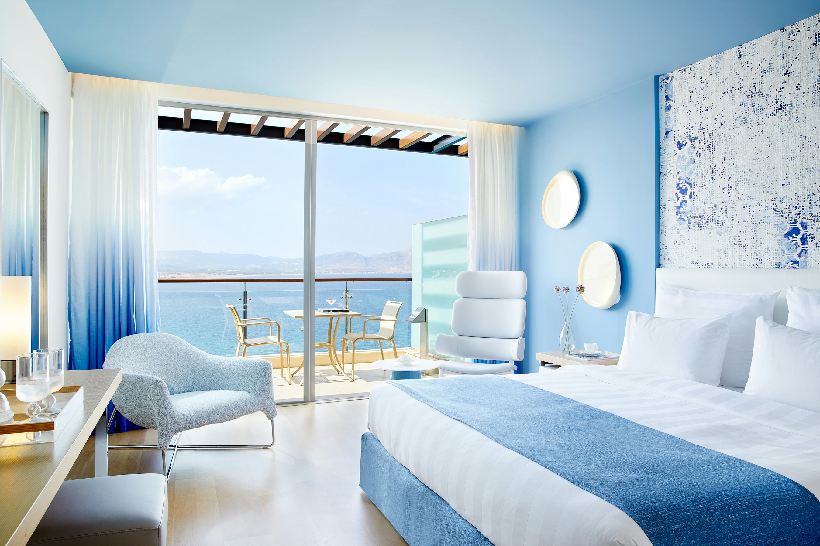 Double Room (Ra)