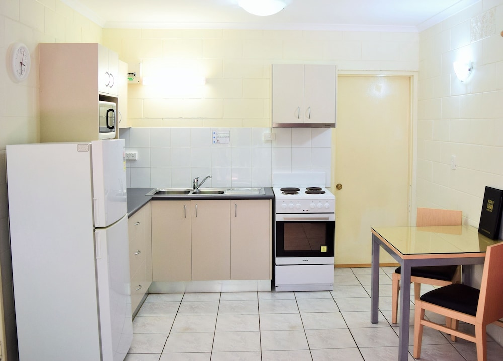 Coconut Grove Holiday Apartments 23/43