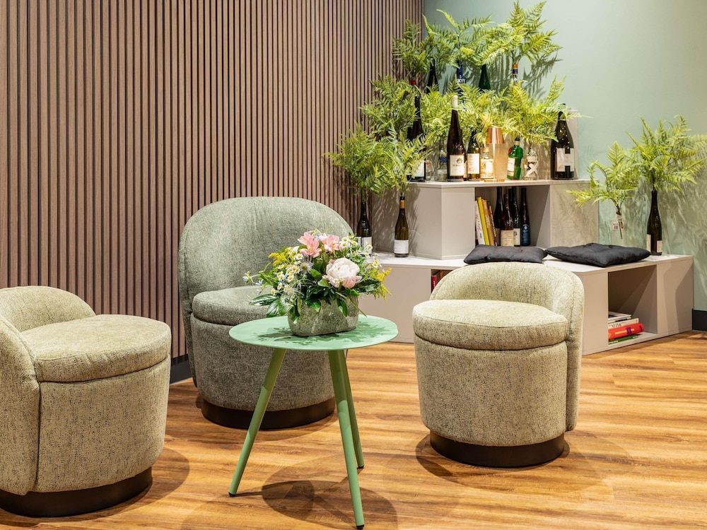 NOVOTEL HAMBURG CITY ALSTER 26/46