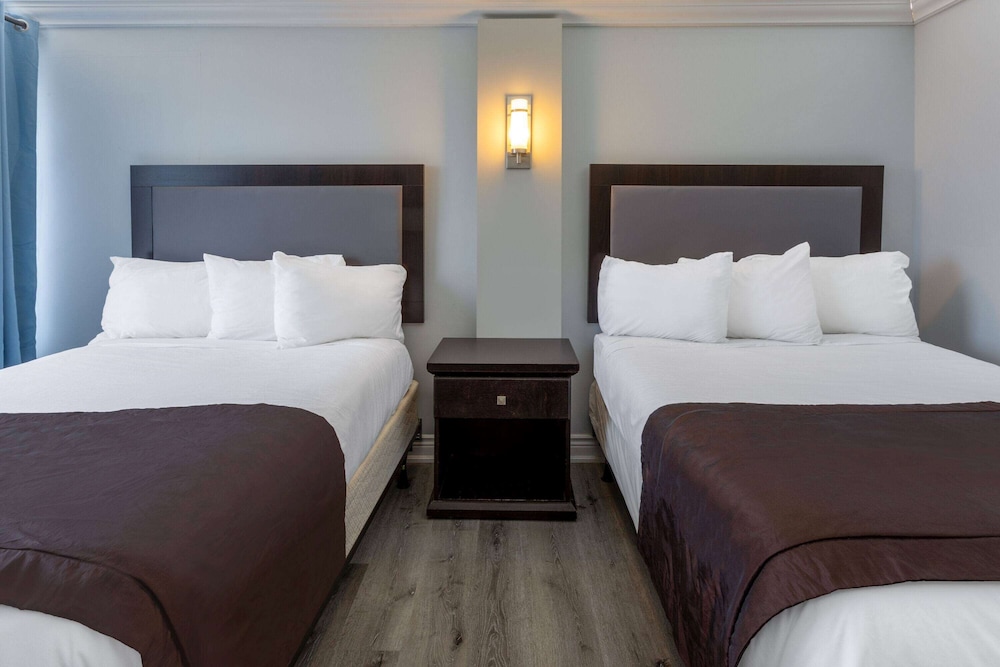 Travelodge by Wyndham Sarnia 21/40