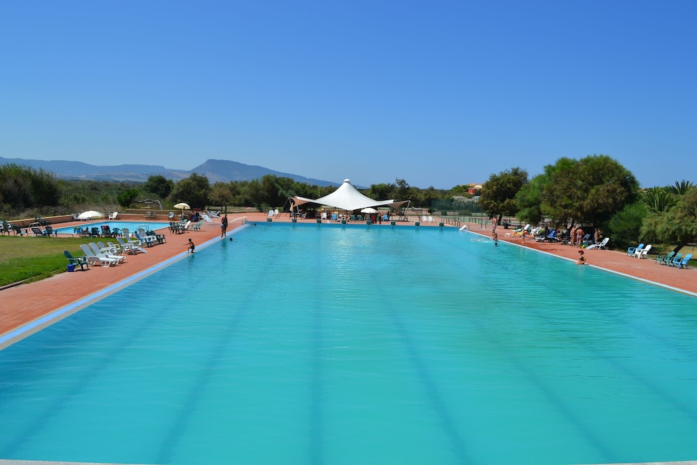 Mimose Beach Village 25/50