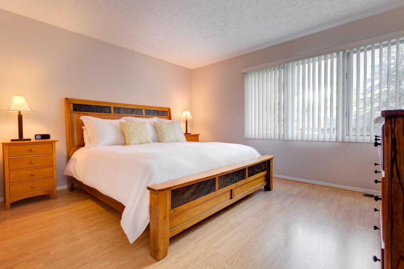 3 Bedrooms, Town House