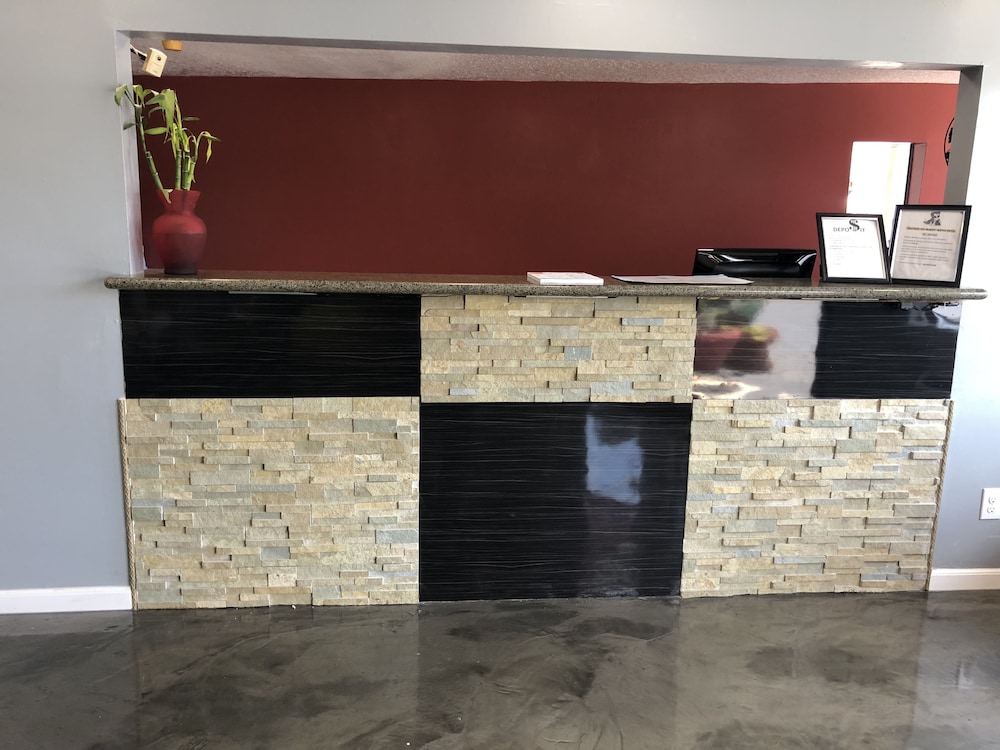 Super 8 By Wyndham San Antonio Downtown/Alamo 10/40